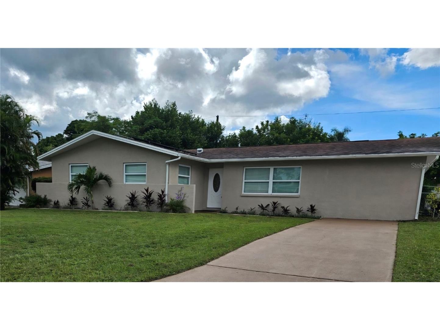 1747 Thames Street Clearwater FL 33755 TB8301387 image1