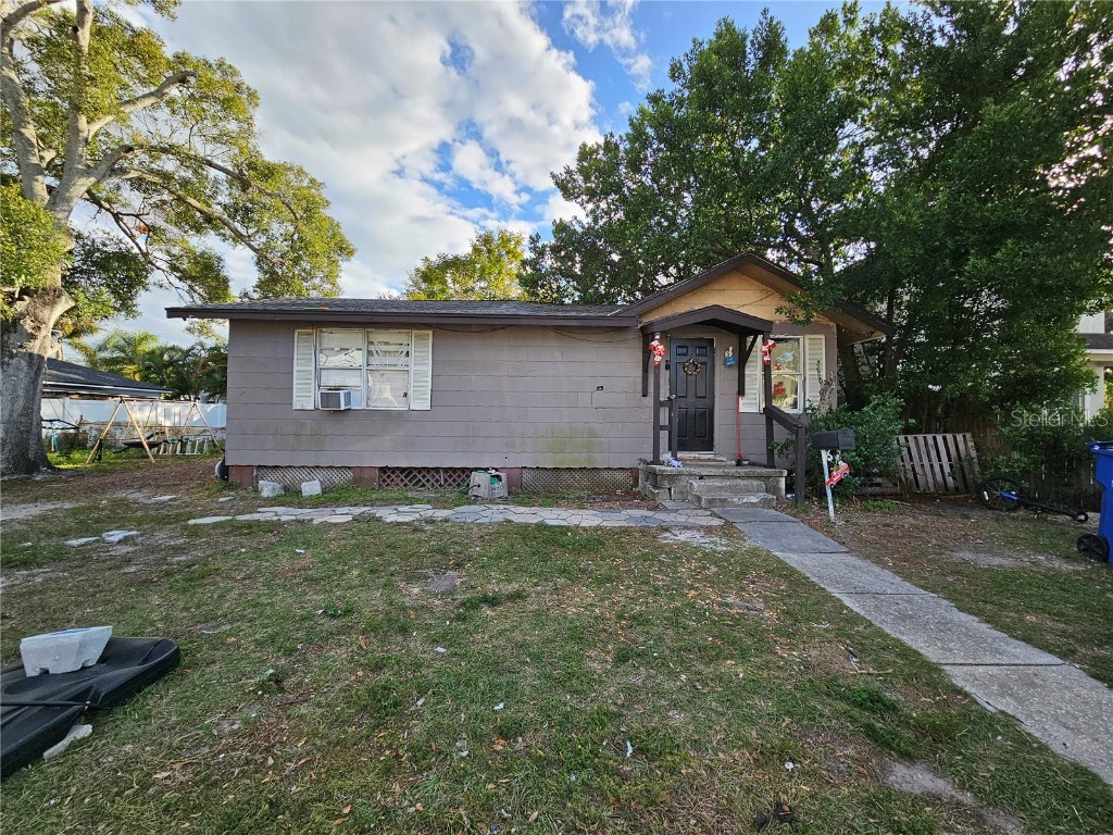 1748 31st Avenue N Saint Petersburg FL 33713 T3495388 image1