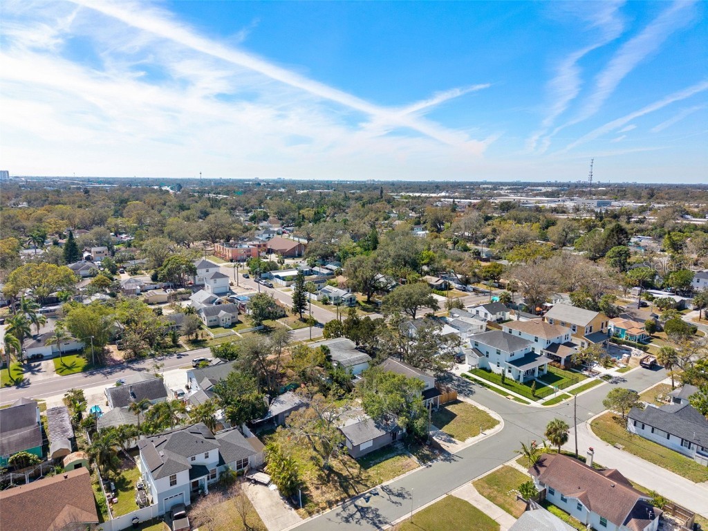 1748 31st Avenue N Saint Petersburg FL 33713 L4950966 image1