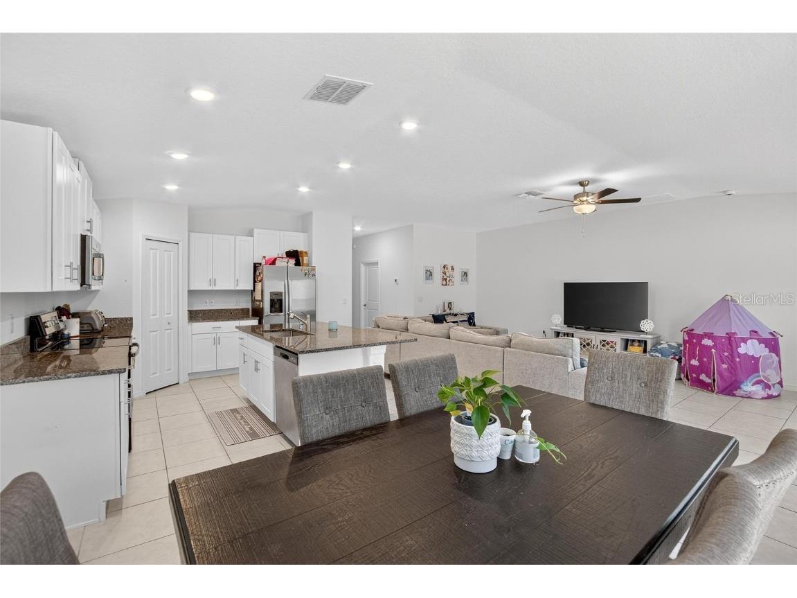 1748 Red Loop Lakeland FL 33801 TB8440325 image12