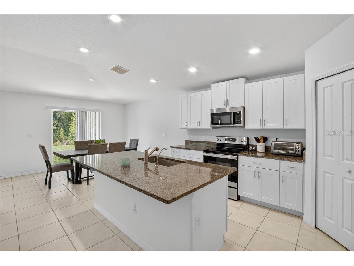 1748 Red Loop Lakeland FL 33801 TB8440325 image13