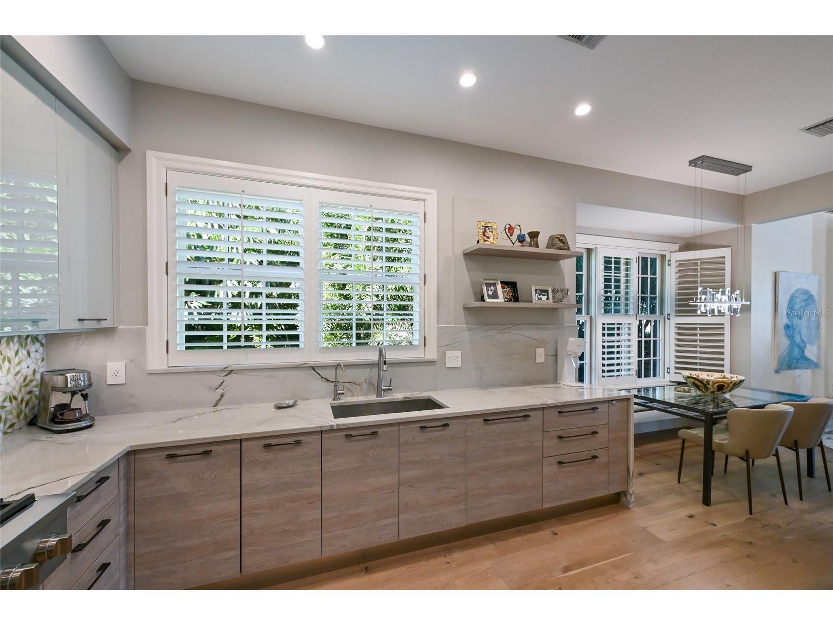 1749 Lincoln Park Circle Sarasota FL 34236 - HUDSON BAYOU A4674729 image18