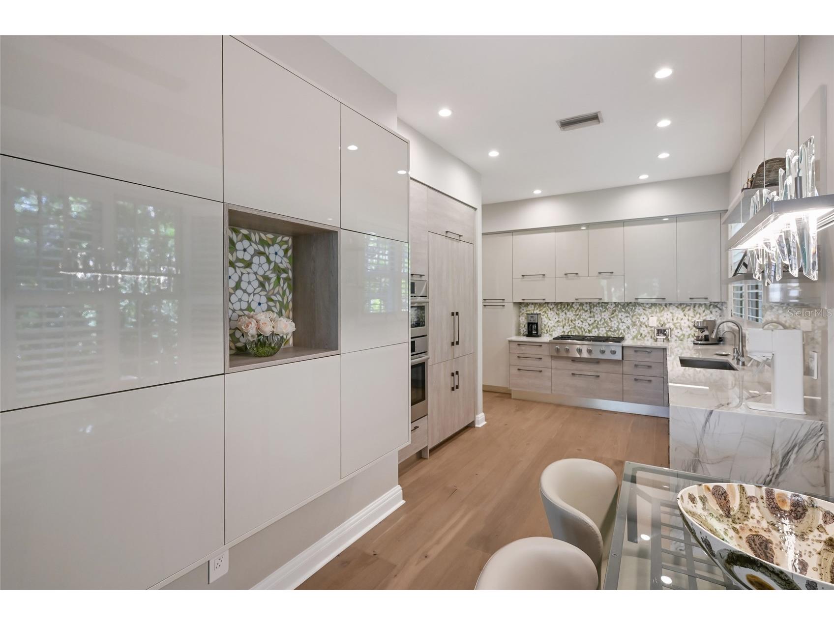 1749 Lincoln Park Circle Sarasota FL 34236 - HUDSON BAYOU A4674729 image20