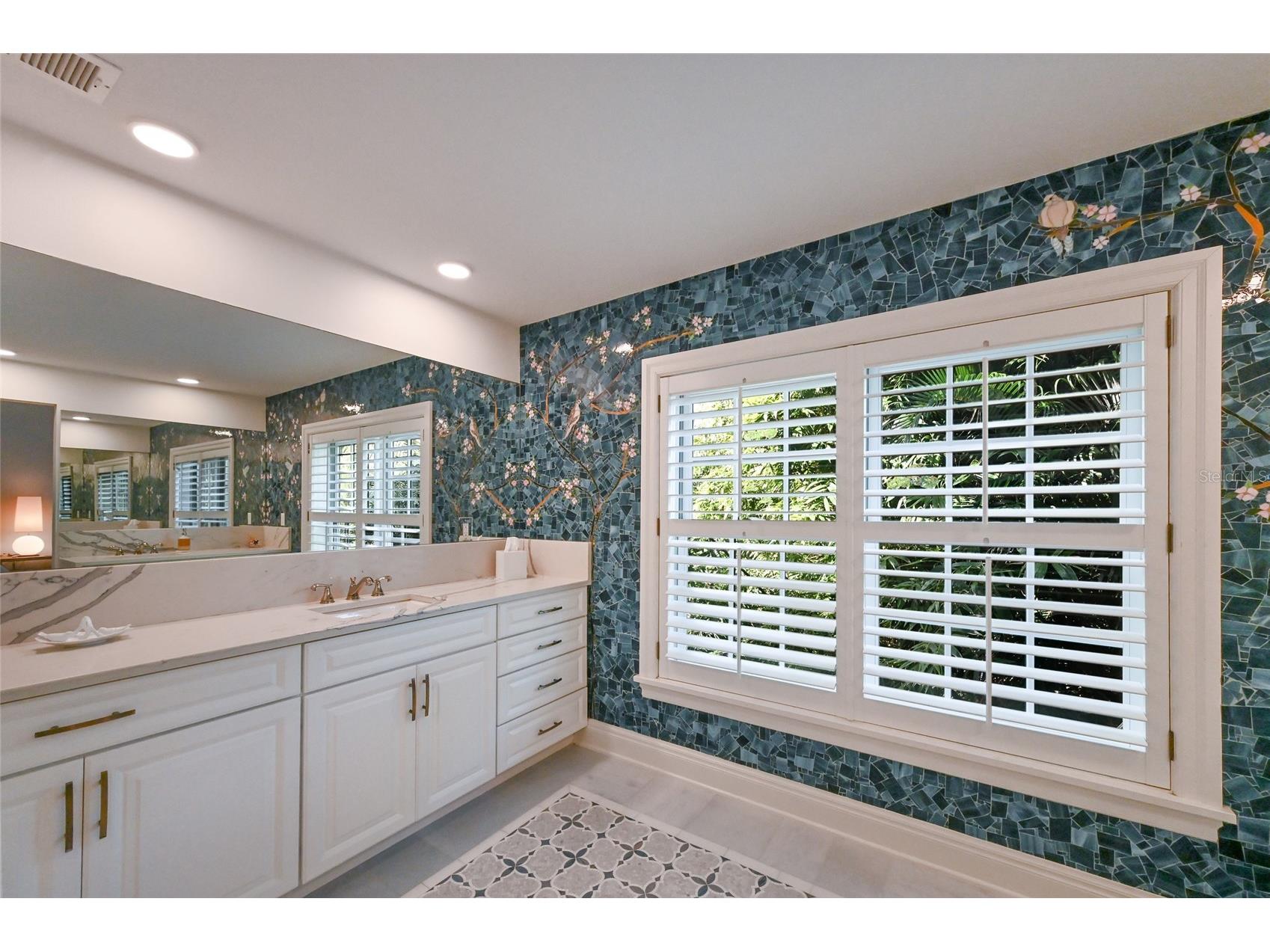 1749 Lincoln Park Circle Sarasota FL 34236 - HUDSON BAYOU A4674729 image28