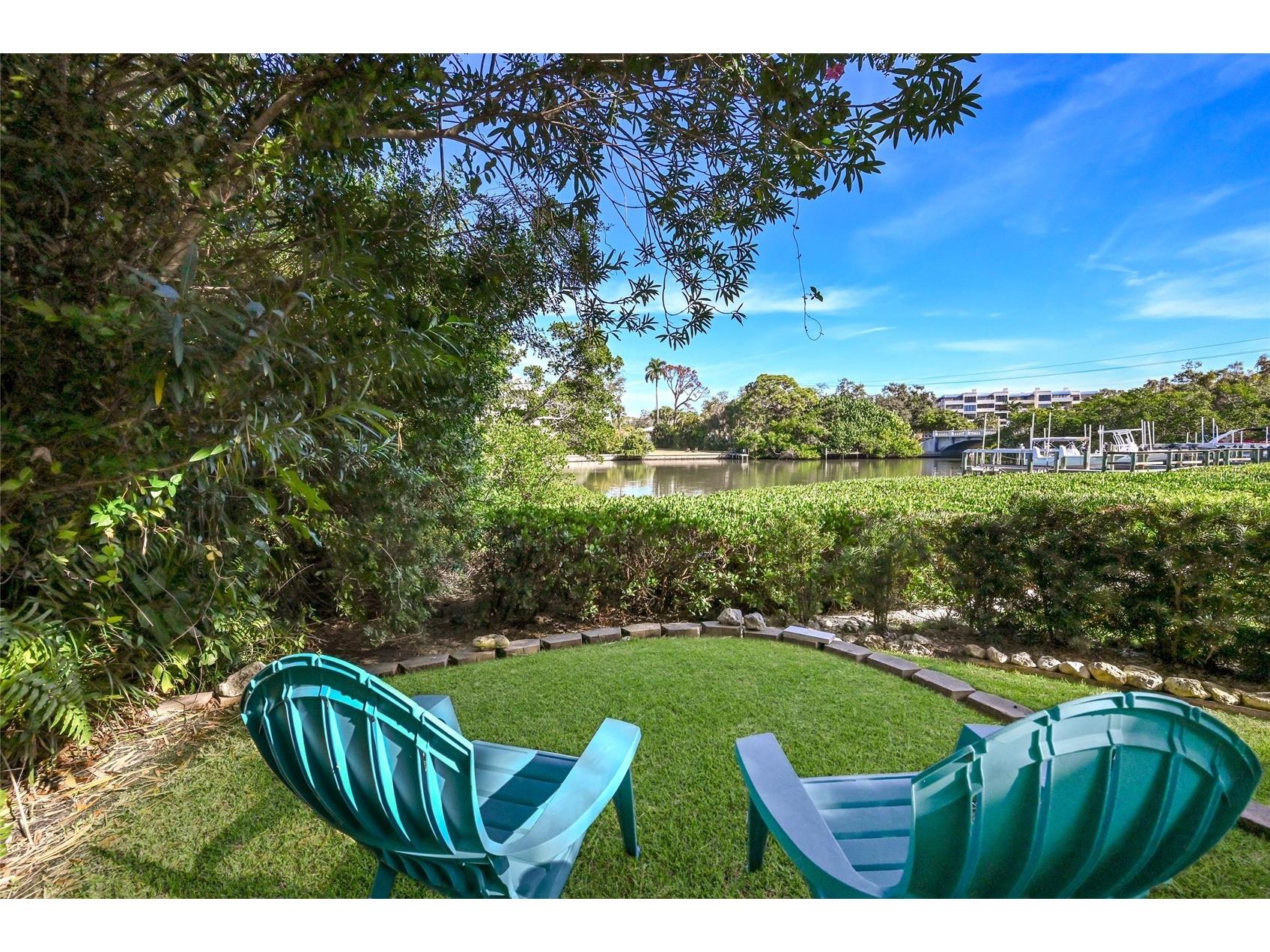 1749 Lincoln Park Circle Sarasota FL 34236 - HUDSON BAYOU A4674729 image40