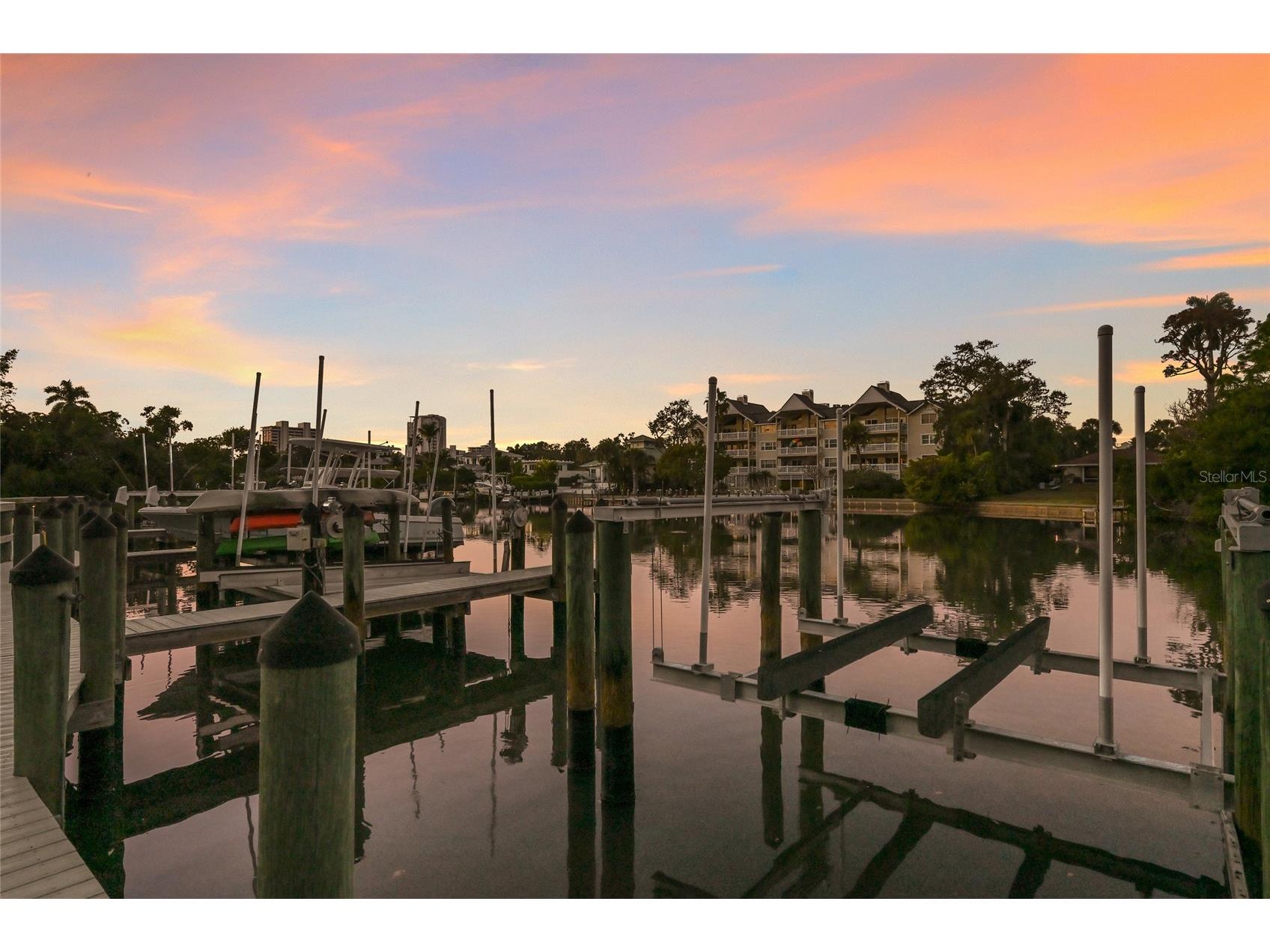 1749 Lincoln Park Circle Sarasota FL 34236 - HUDSON BAYOU A4674729 image47