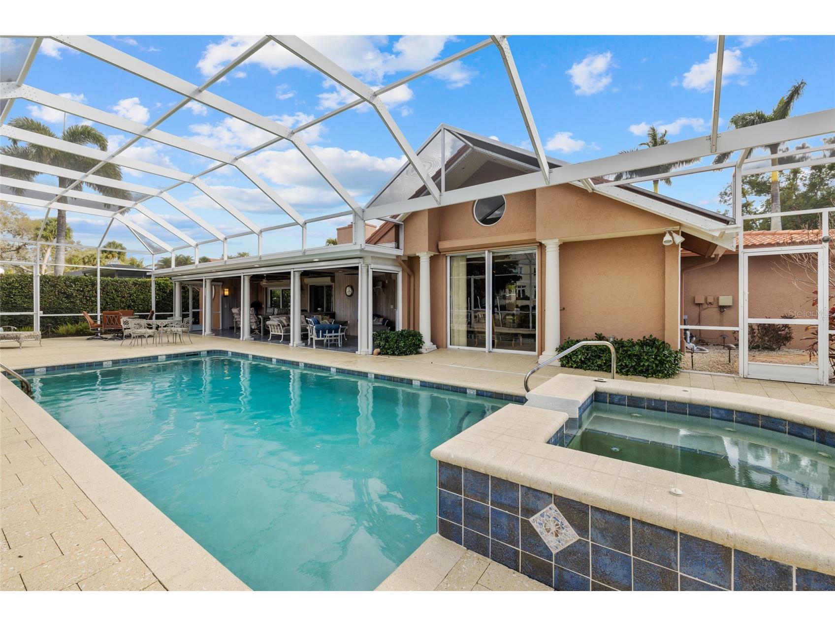 1749 Sandalwood Drive Sarasota FL 34231 A4684519 image23