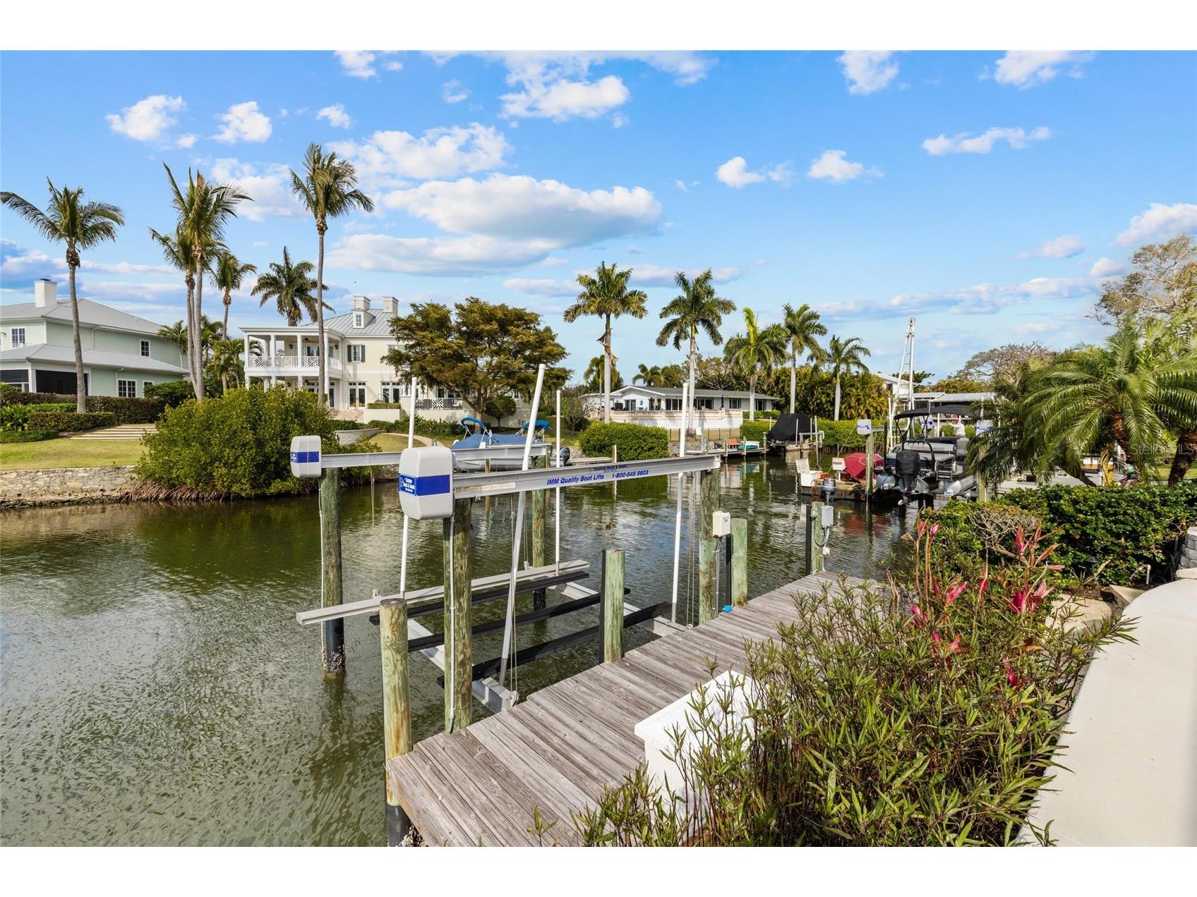 1749 Sandalwood Drive Sarasota FL 34231 A4684519 image27