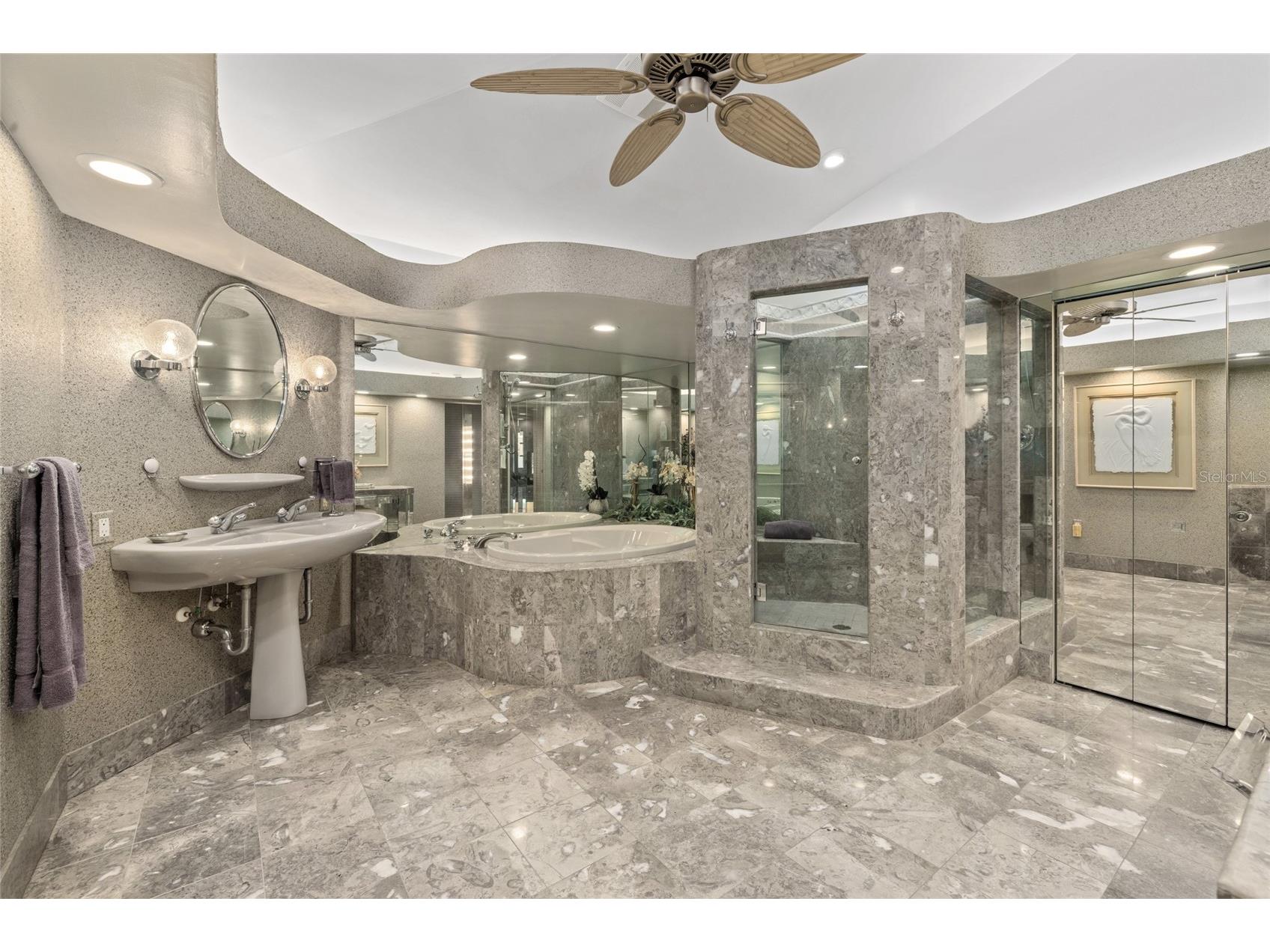 1749 Sandalwood Drive Sarasota FL 34231 A4684519 image37