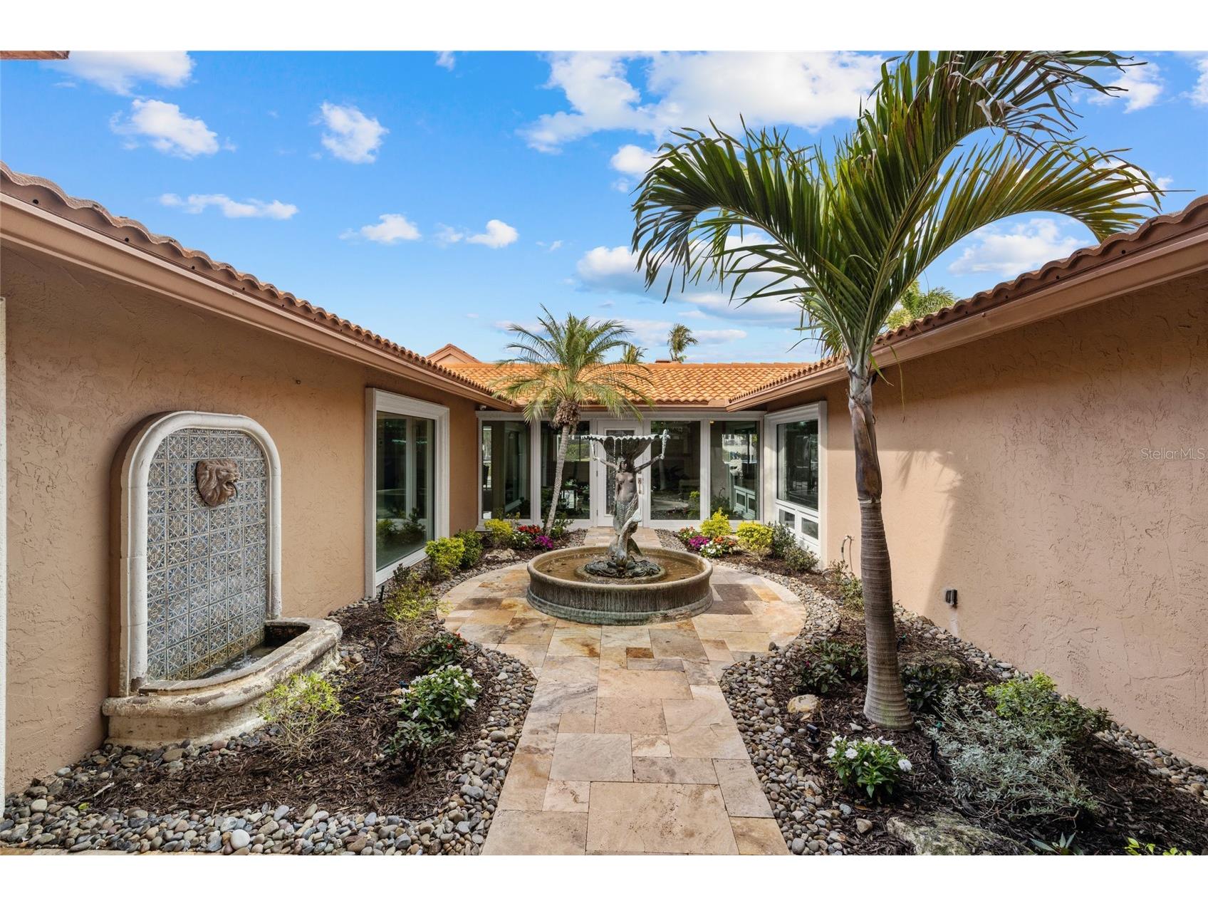1749 Sandalwood Drive Sarasota FL 34231 A4684519 image9
