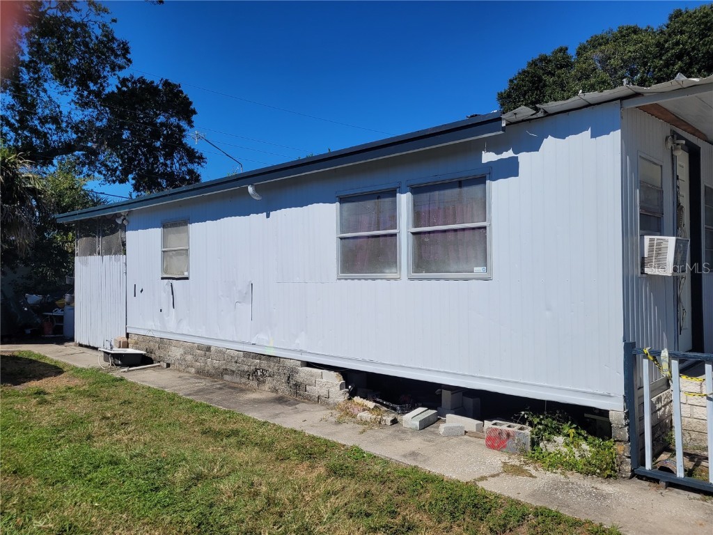 1749 Shady Cove Drive Holiday FL 34691 W7879824 image2