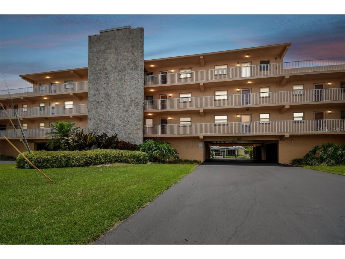 175 116th Avenue #104 Treasure Island FL 33706 U8202203 image1