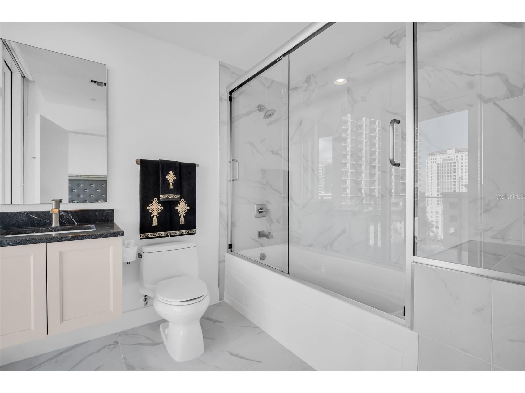 175 1st Street S #1008 Saint Petersburg FL 33701 TB8463912 image25