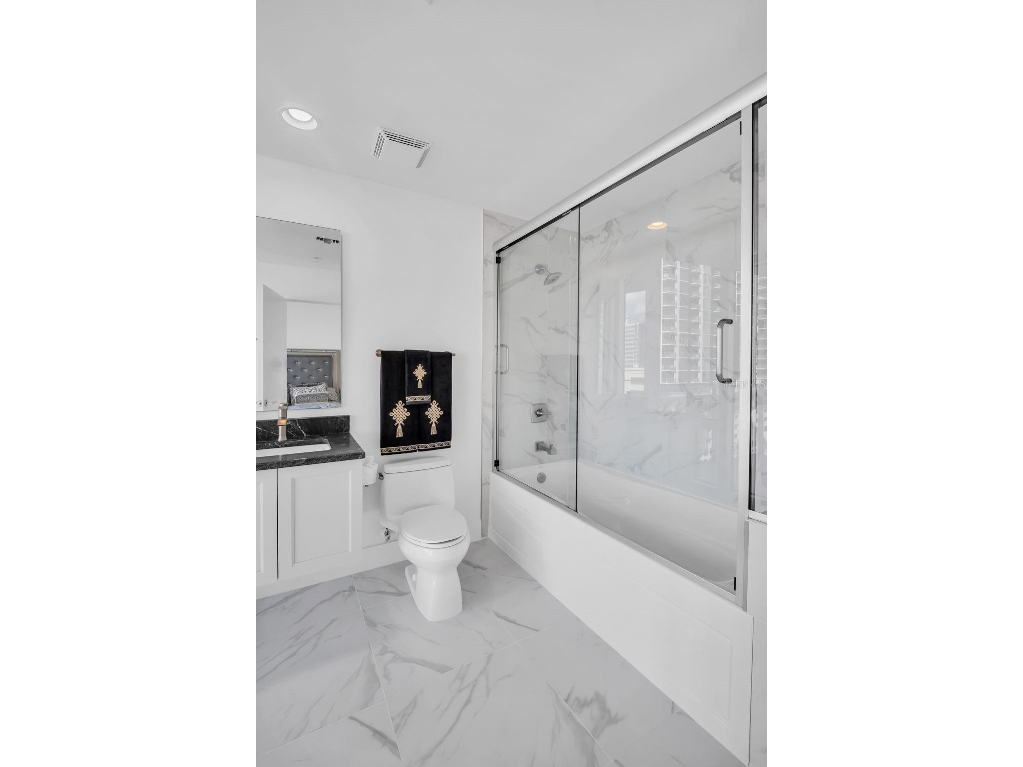 175 1st Street S #1008 Saint Petersburg FL 33701 TB8463912 image26