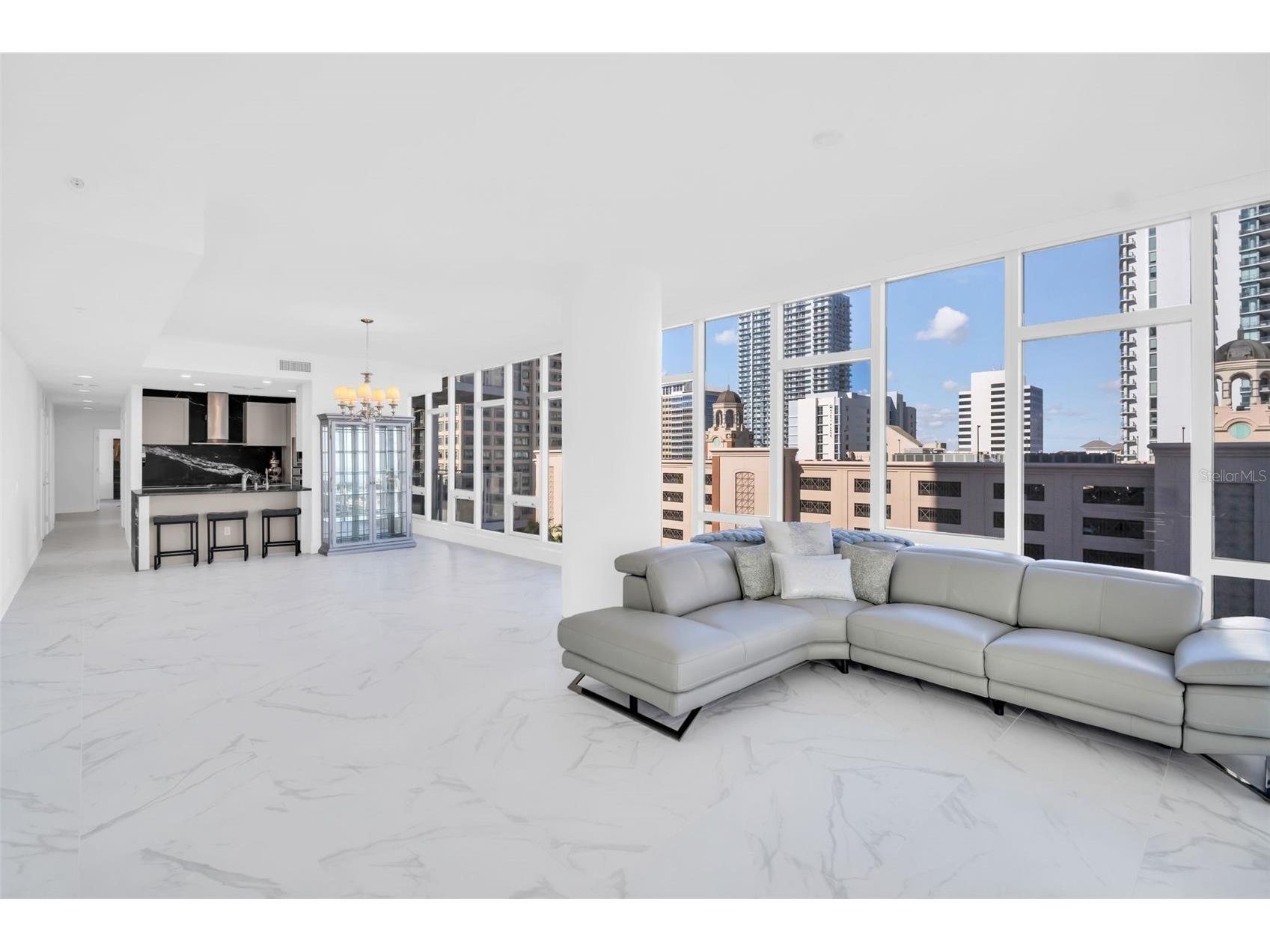 175 1st Street S #1008 Saint Petersburg FL 33701 TB8463912 image37