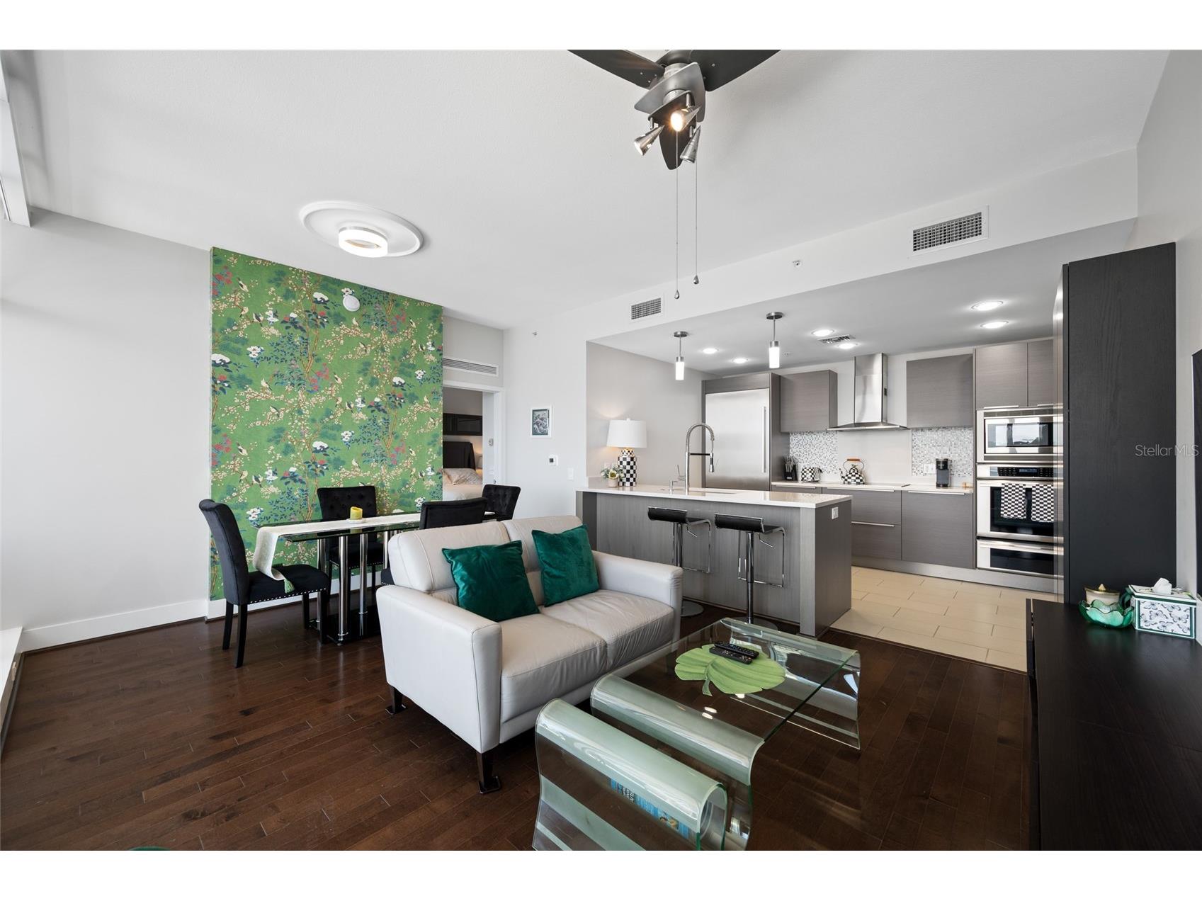 175 1st Street S #1204 Saint Petersburg FL 33701 TB8510371 image22