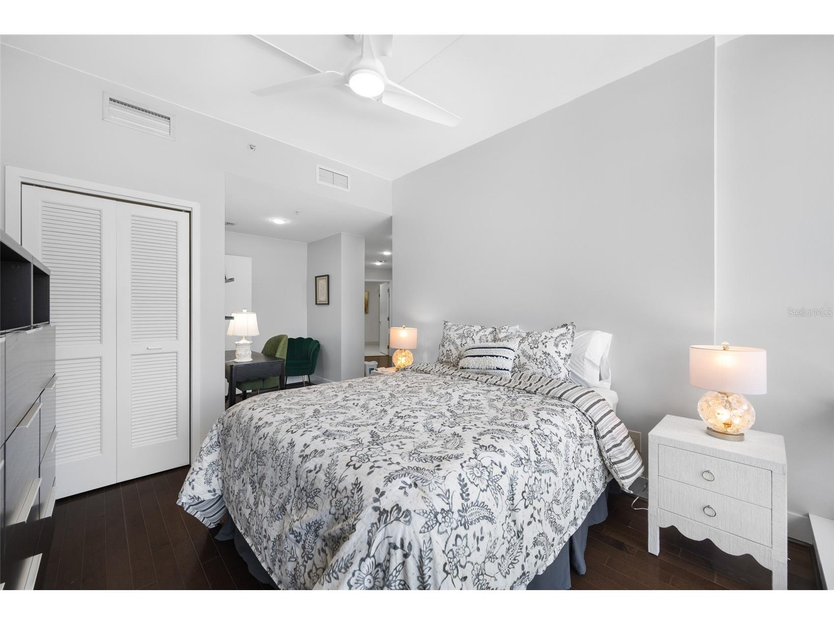 175 1st Street S #1204 Saint Petersburg FL 33701 TB8510371 image27