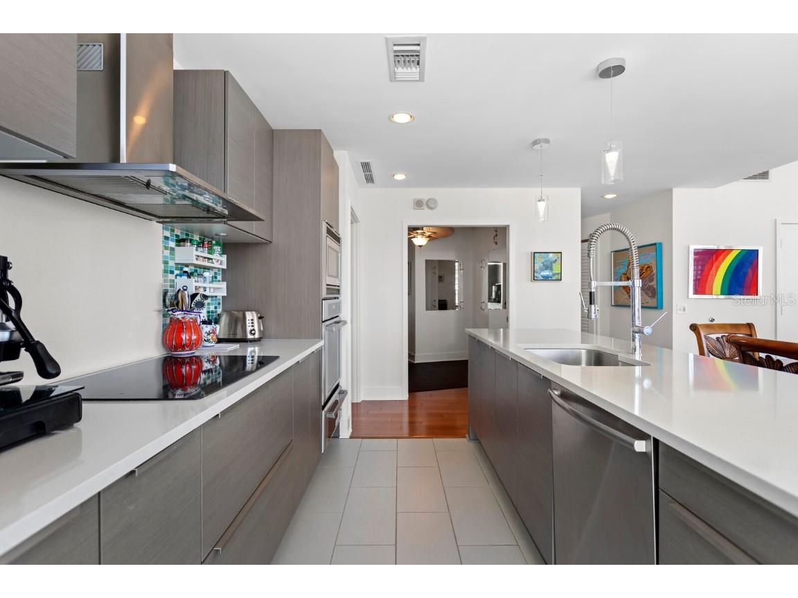 175 1st Street S #1603 Saint Petersburg FL 33701 TB8435888 image26