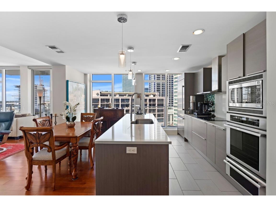 175 1st Street S #1603 Saint Petersburg FL 33701 TB8435888 image9