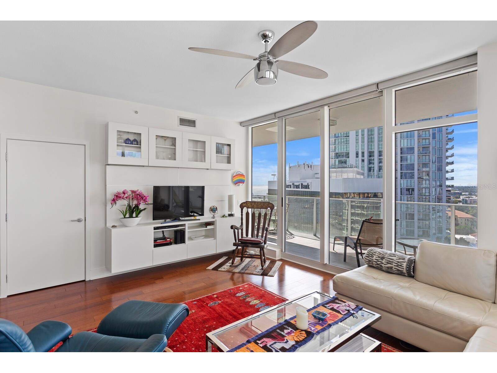 175 1st Street S #1603 Saint Petersburg FL 33701 TB8514848 image4