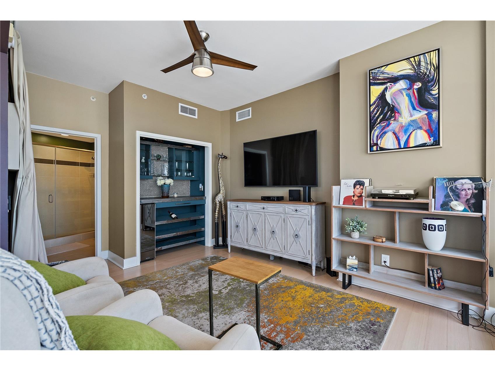 175 1st Street S #2102 Saint Petersburg FL 33701 TB8482355 image14