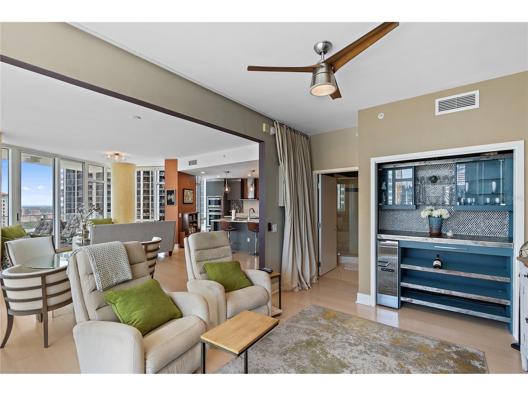 175 1st Street S #2102 Saint Petersburg FL 33701 TB8482355 image15