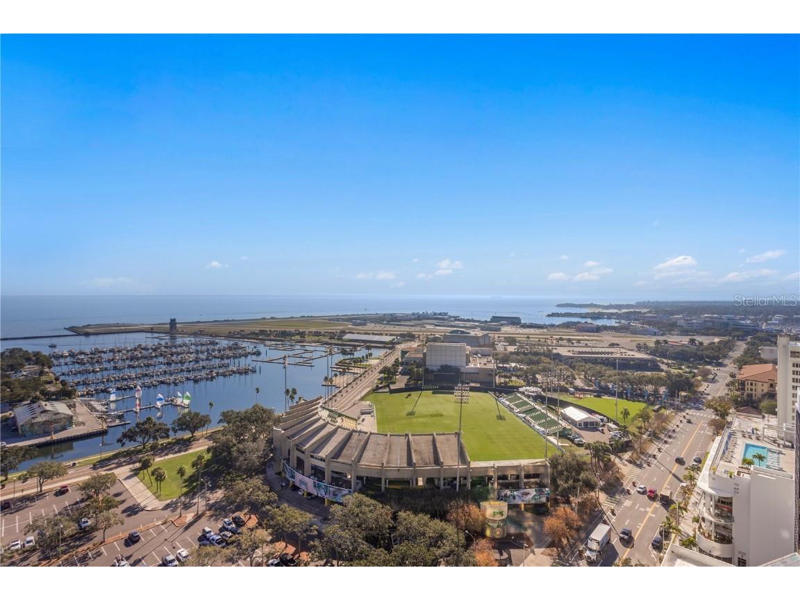 175 1st Street S #2107 Saint Petersburg FL 33701 TB8462147 image30