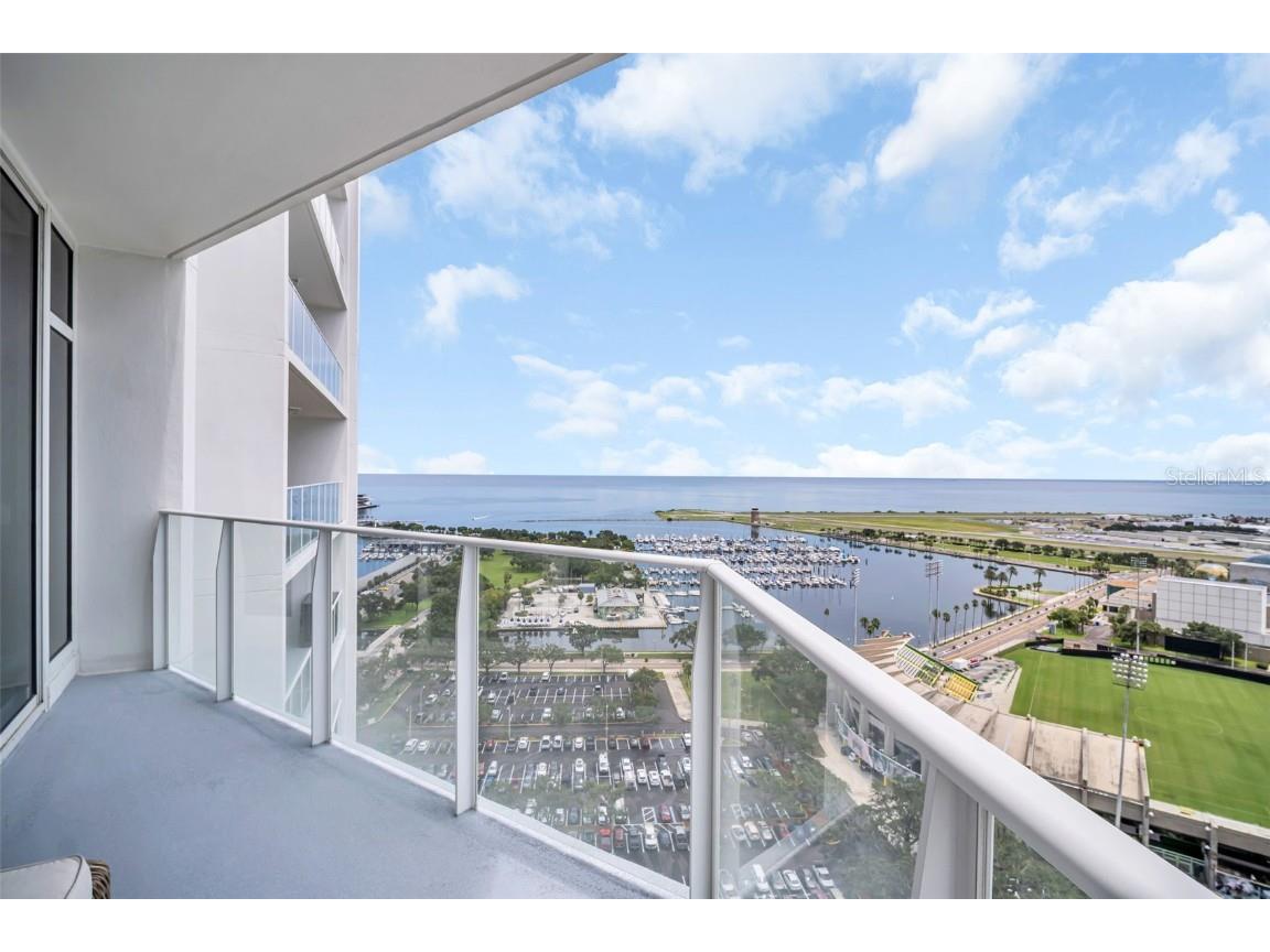 175 1st Street S #2305 Saint Petersburg FL 33701 - TAMPA BAY TB8421015 image1