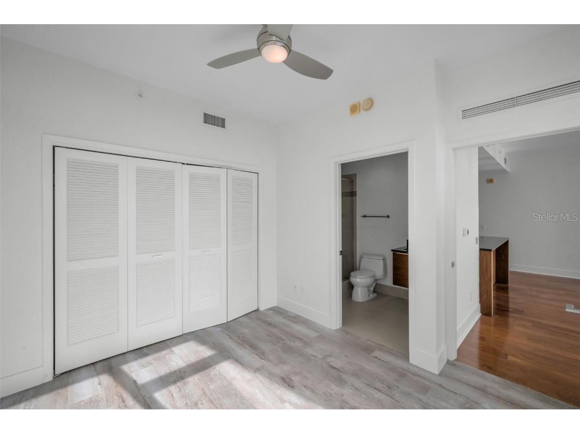 175 1st Street S #2604 Saint Petersburg FL 33701 TB8436607 image13