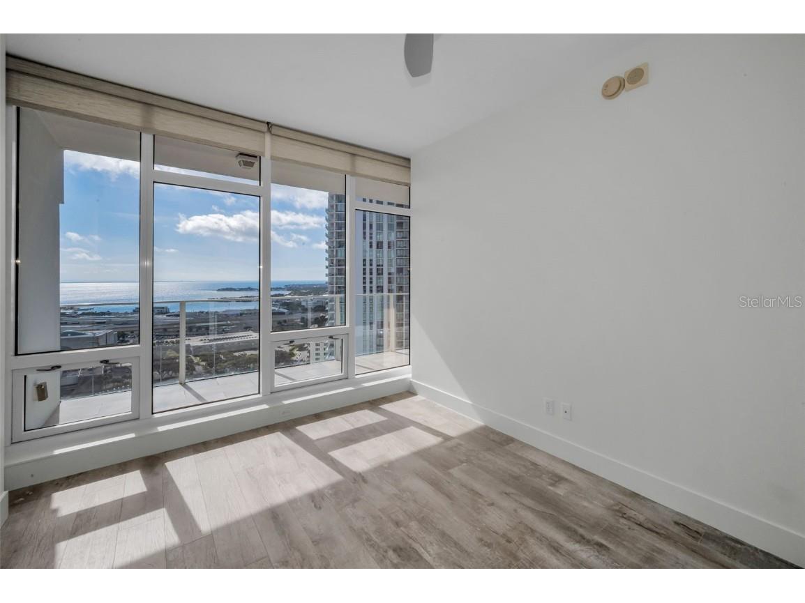 175 1st Street S #2604 Saint Petersburg FL 33701 TB8436607 image18