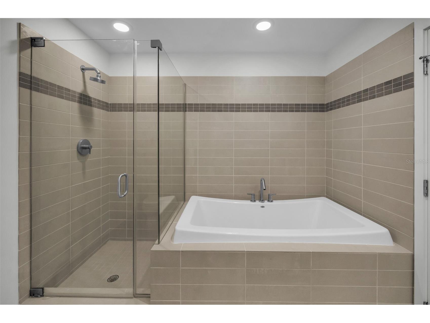 175 1st Street S #2604 Saint Petersburg FL 33701 TB8507990 image22