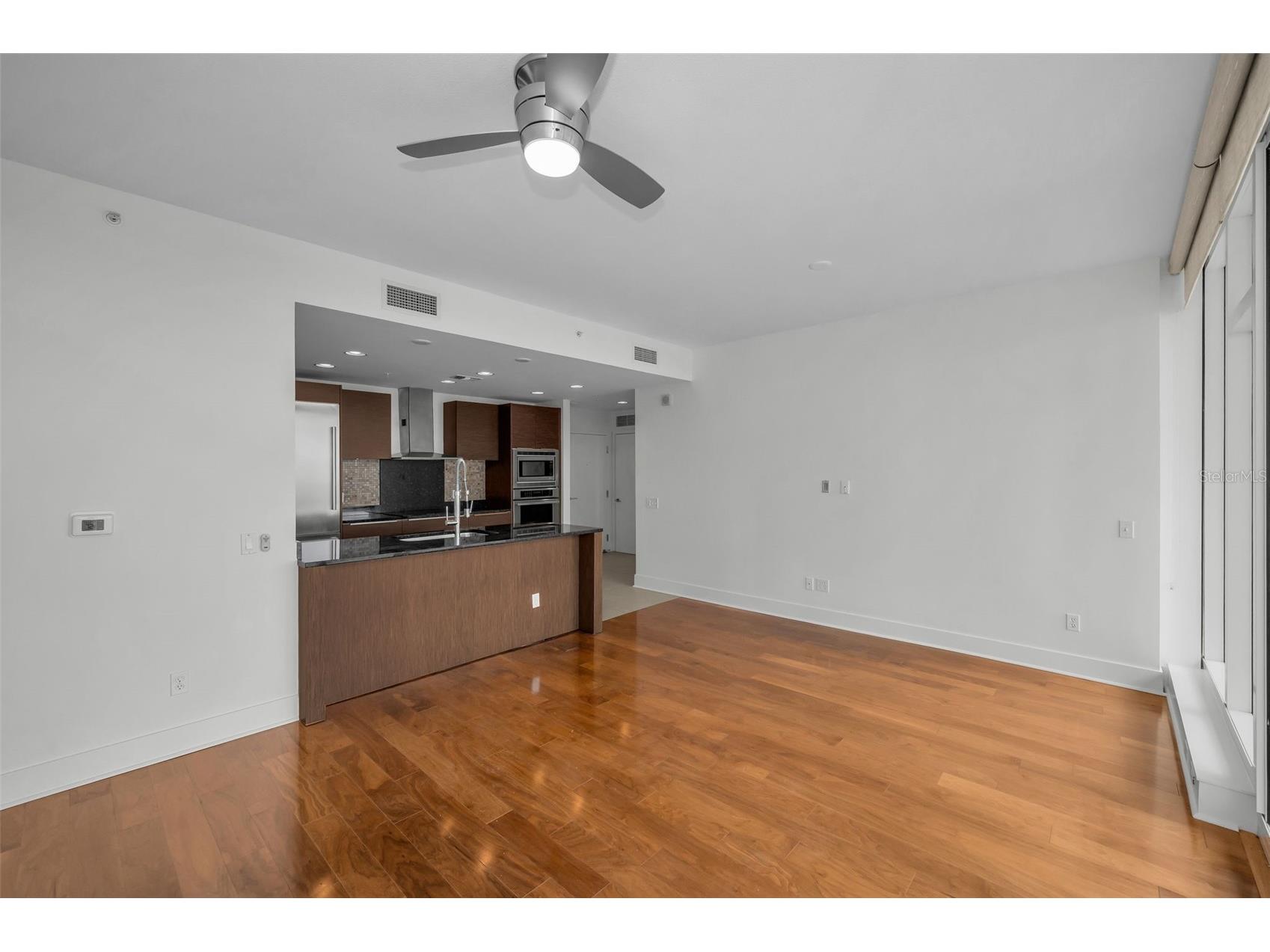 175 1st Street S #2604 Saint Petersburg FL 33701 TB8507990 image8