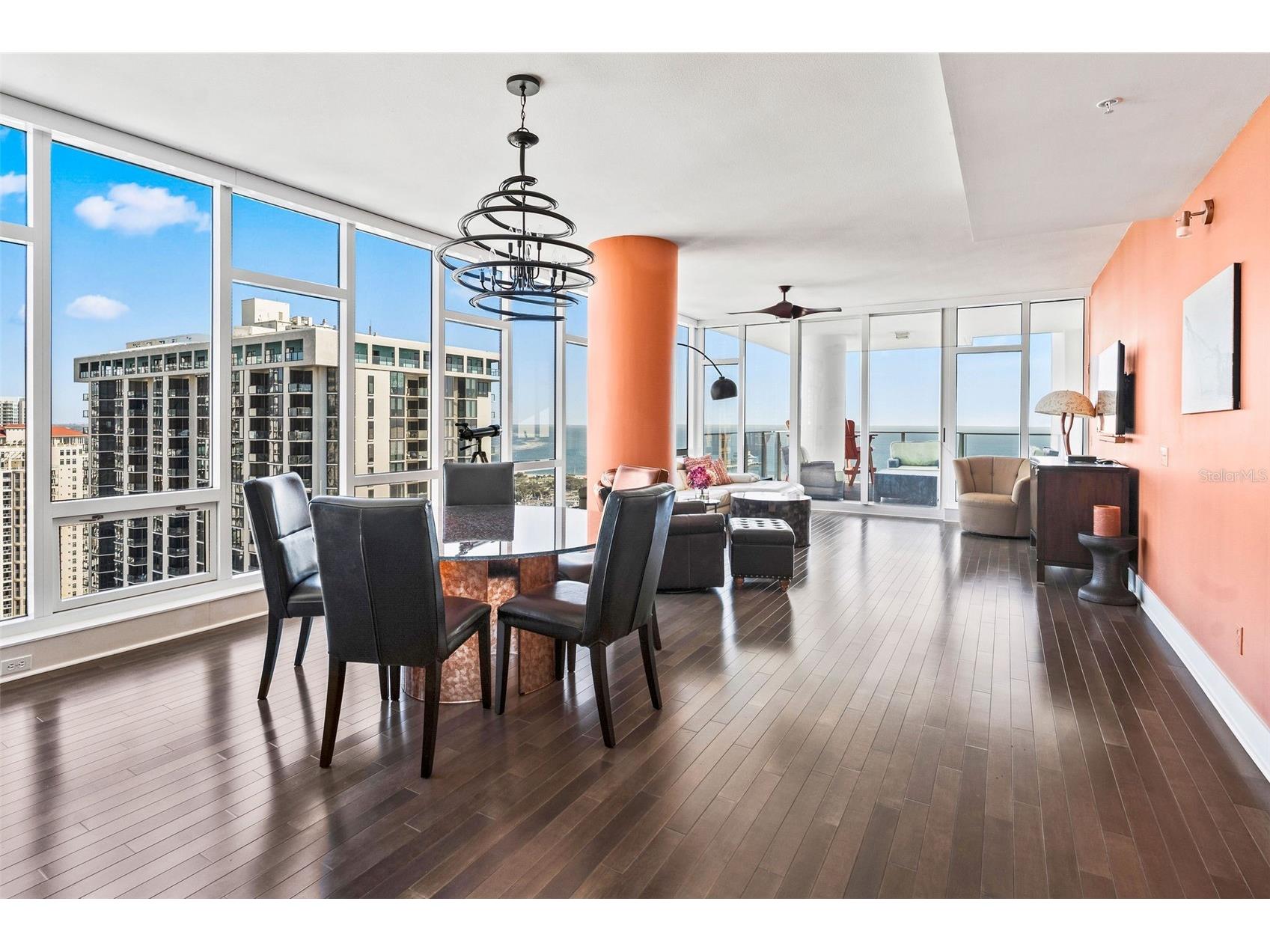 175 1st Street S #2608 Saint Petersburg FL 33701 TB8466233 image1