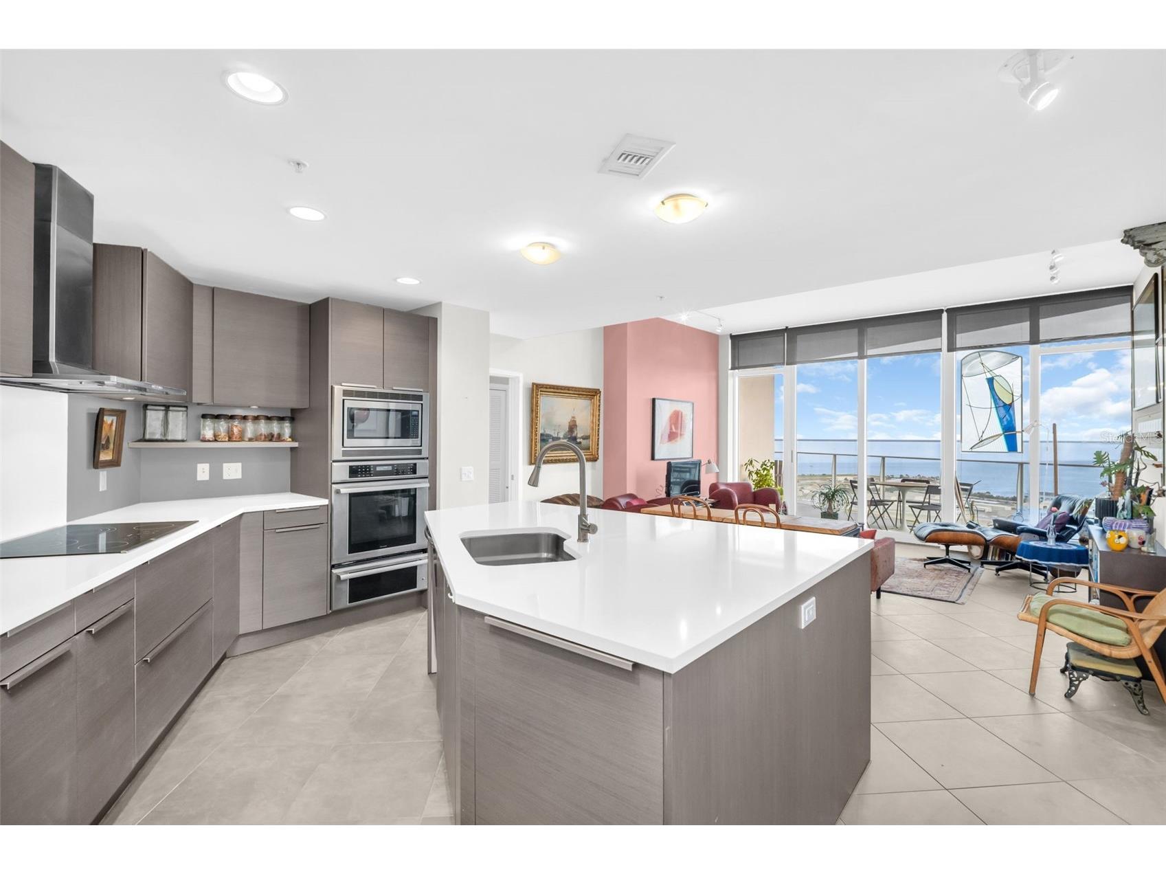 175 1st Street S #3005 Saint Petersburg FL 33701 - TAMPA BAY TB8457252 image4