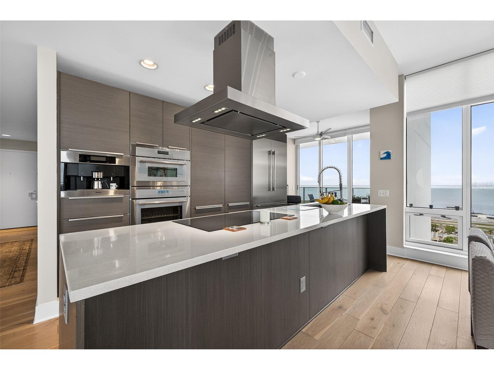 175 1st Street S #3102 Saint Petersburg FL 33701 TB8494591 image10
