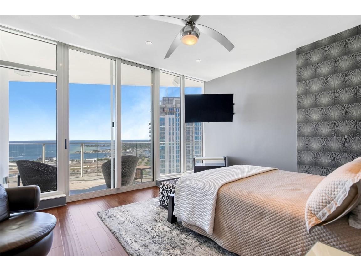 175 1st Street S #3103 Saint Petersburg FL 33701 TB8425846 image23