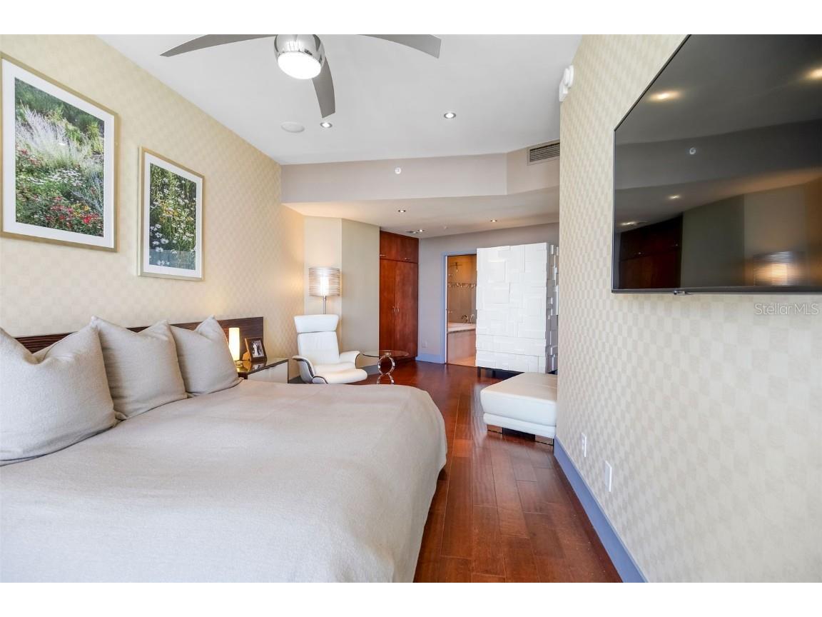 175 1st Street S #3103 Saint Petersburg FL 33701 TB8425846 image34