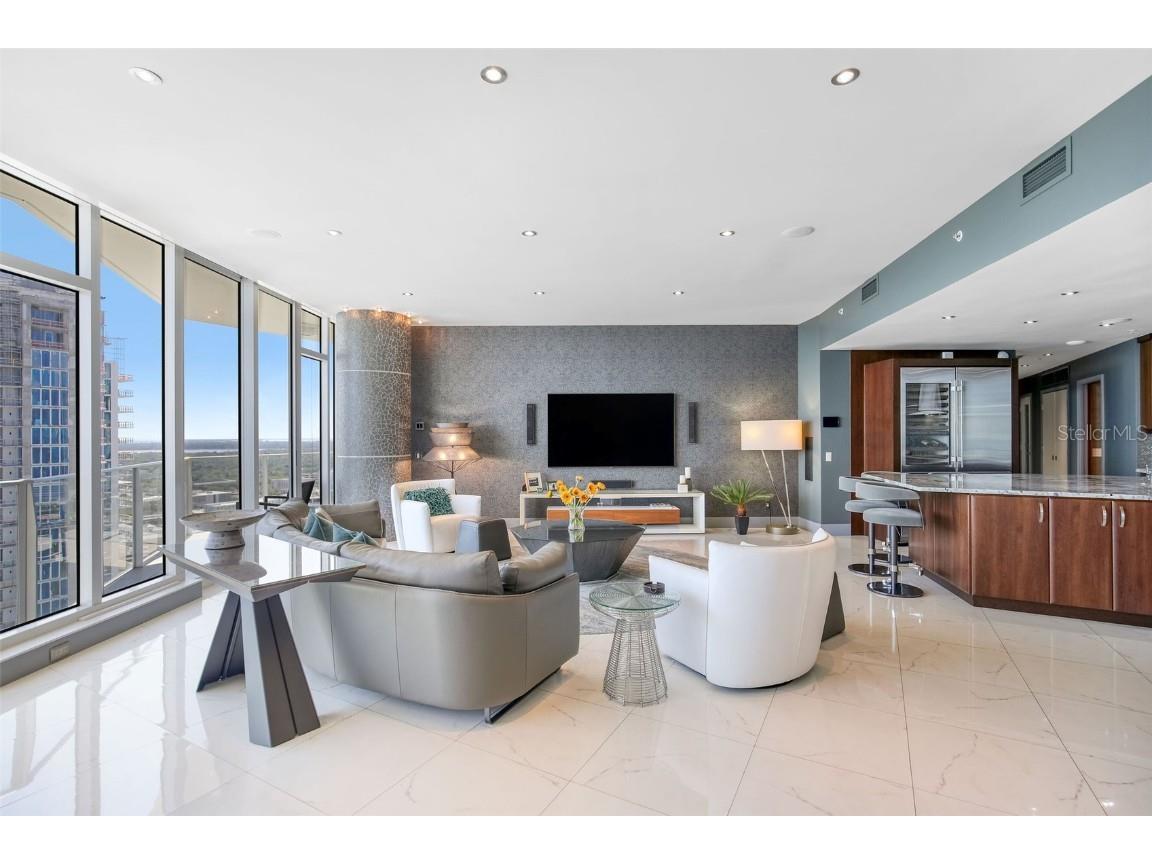 175 1st Street S #3103 Saint Petersburg FL 33701 TB8425846 image4