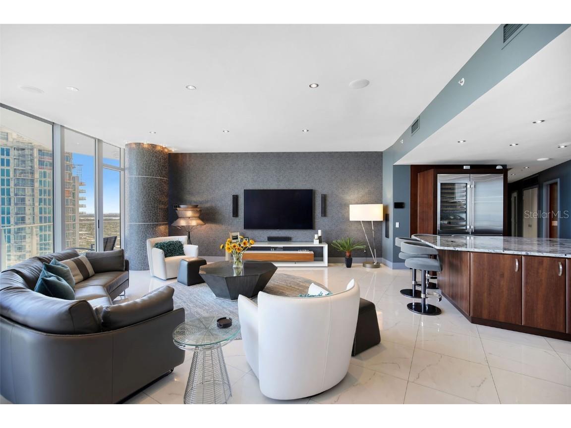 175 1st Street S #3103 Saint Petersburg FL 33701 TB8425846 image6