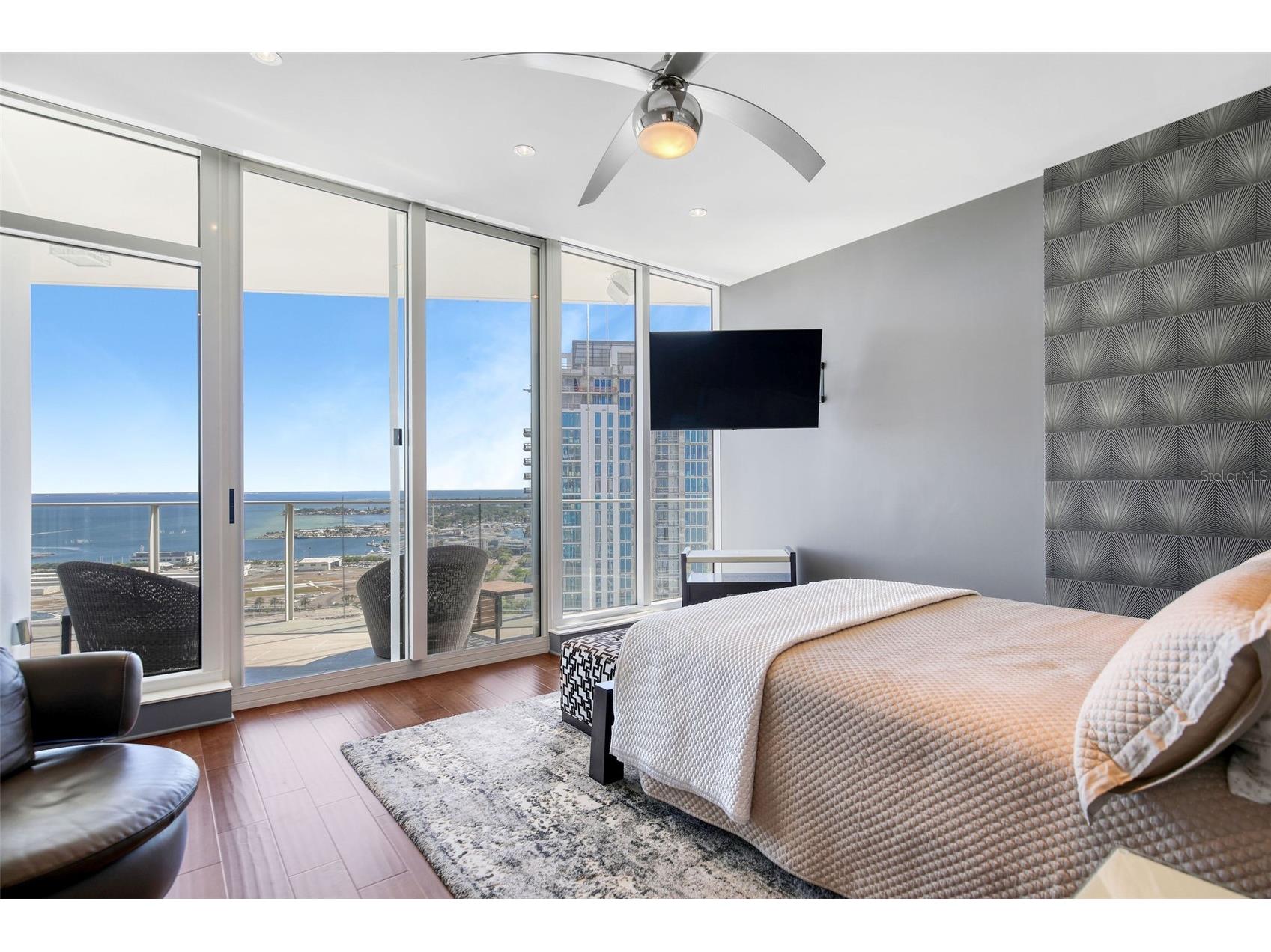 175 1st Street S #3103 Saint Petersburg FL 33701 TB8462551 image31