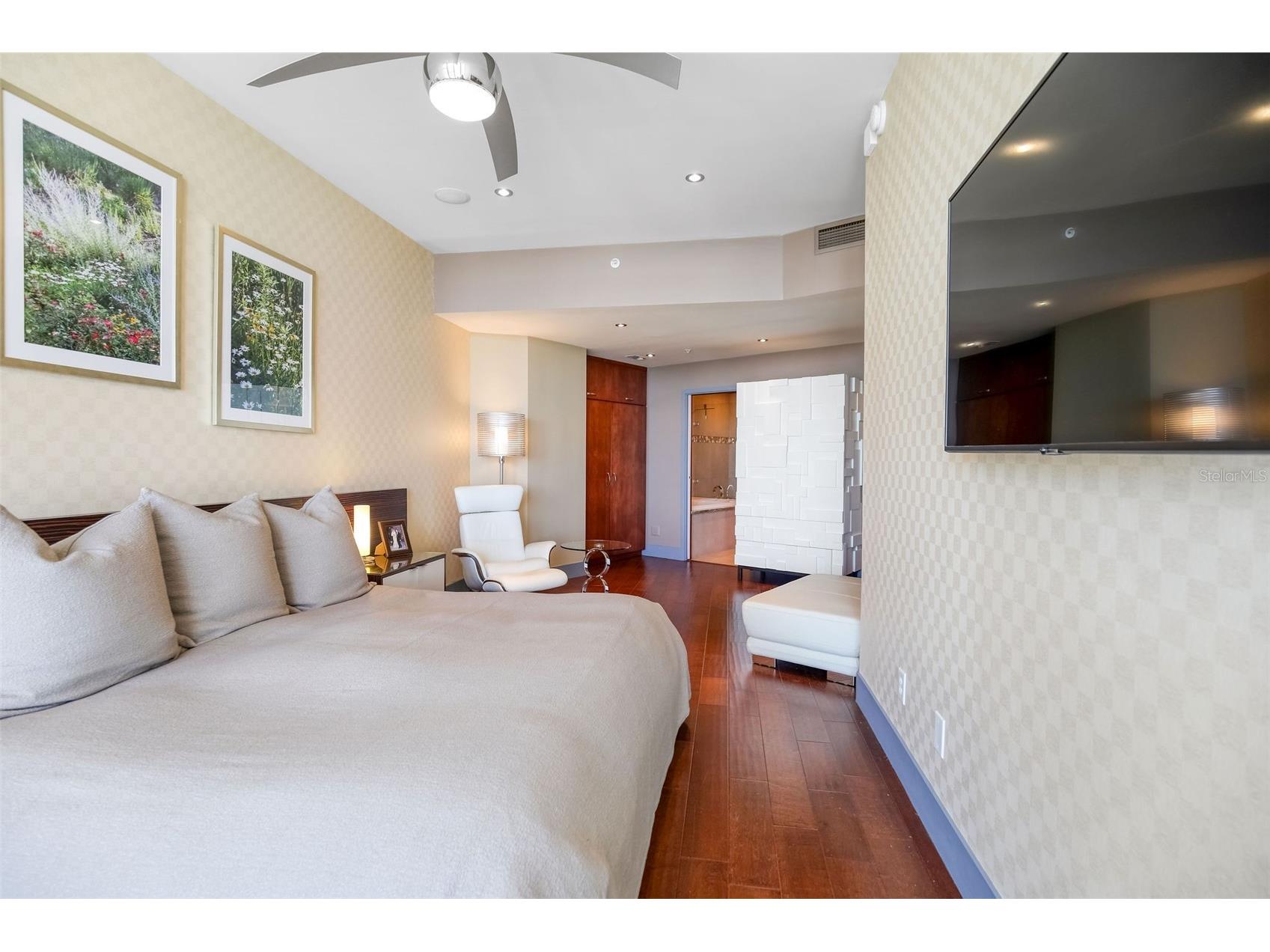 175 1st Street S #3103 Saint Petersburg FL 33701 TB8462551 image36