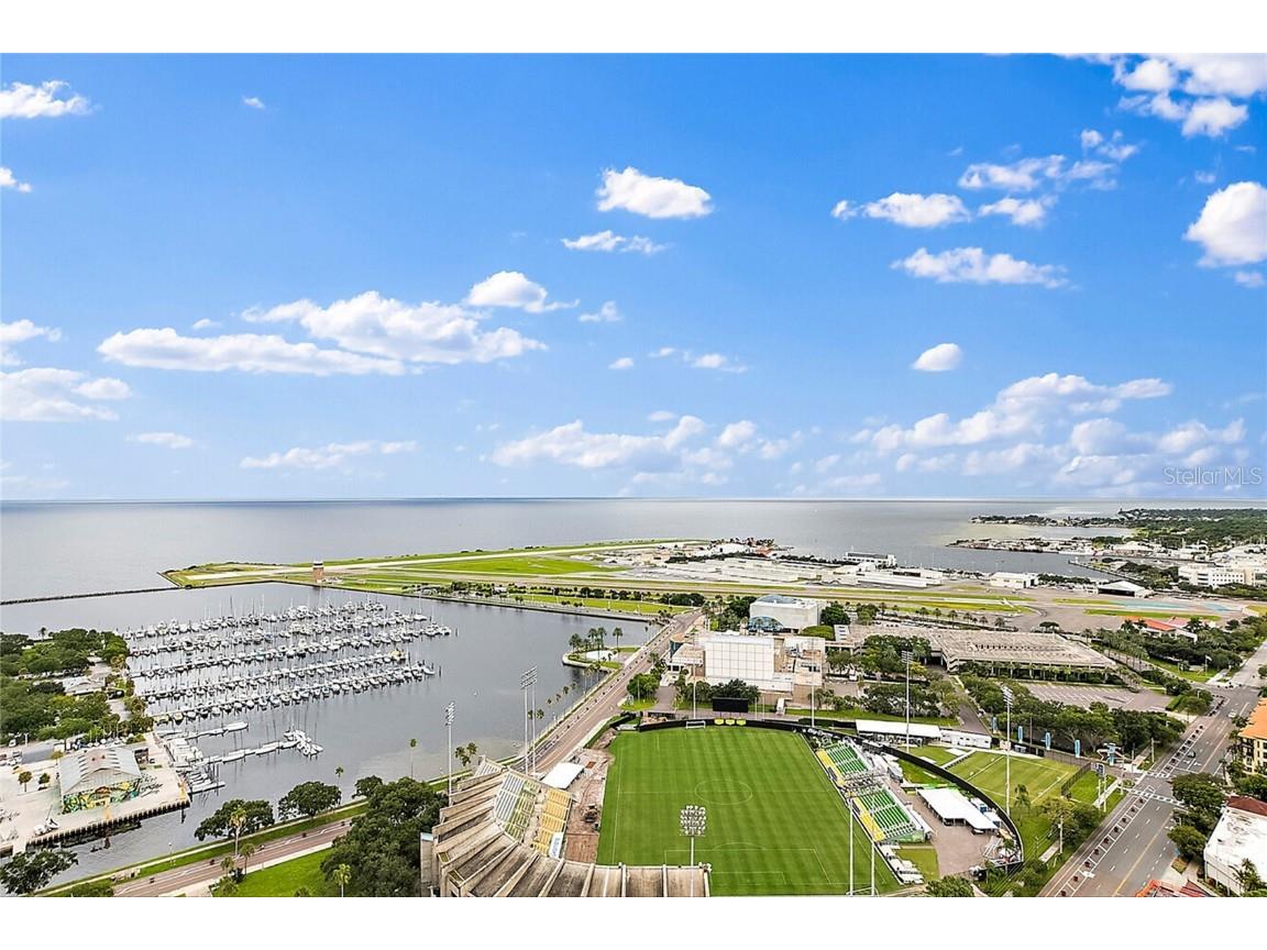 175 1st Street S #3203 Saint Petersburg FL 33701 U8178379 image1
