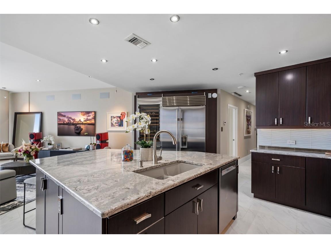 175 1st Street S #3203 Saint Petersburg FL 33701 TB8426586 image11