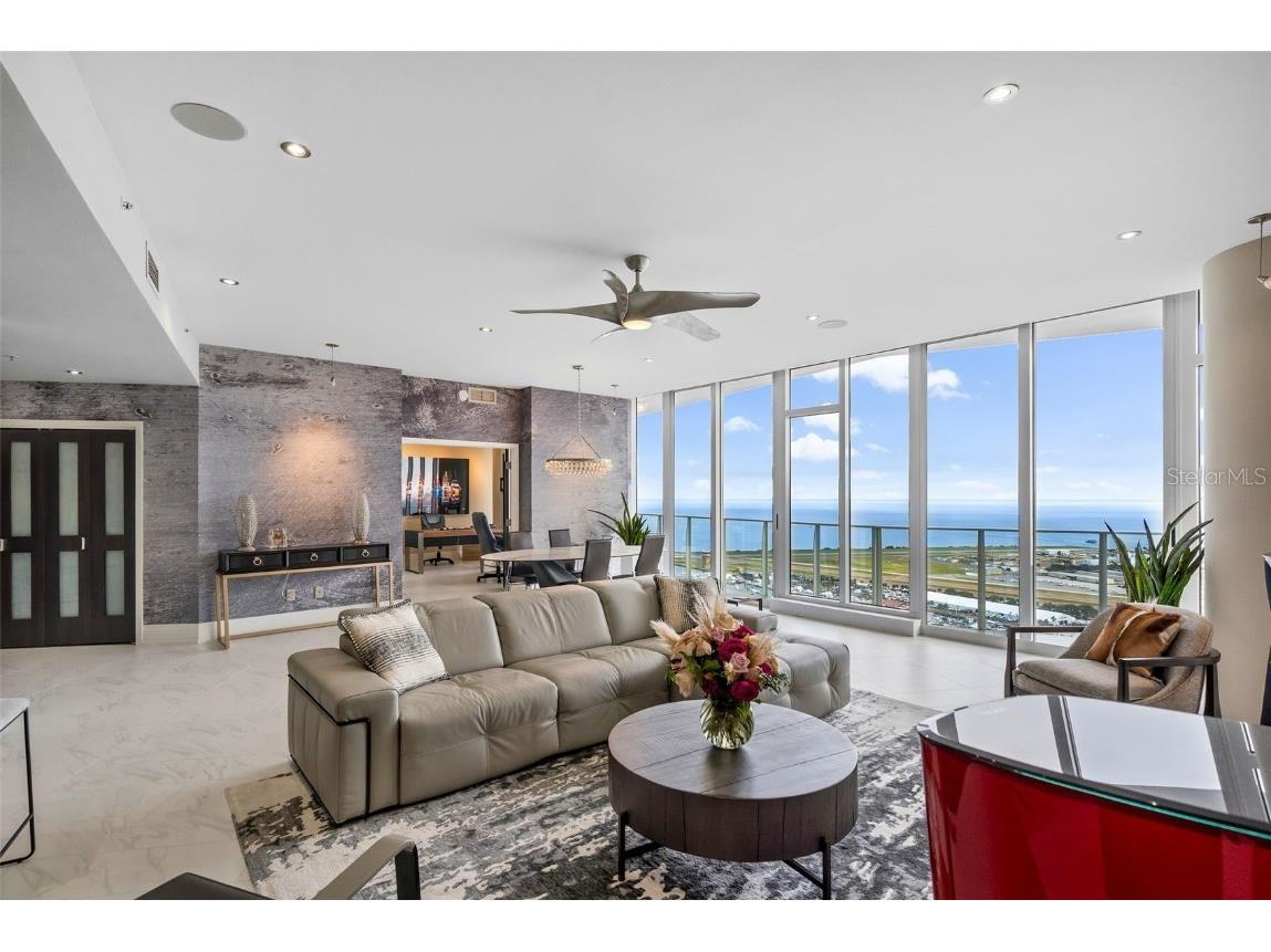 175 1st Street S #3203 Saint Petersburg FL 33701 TB8426586 image2