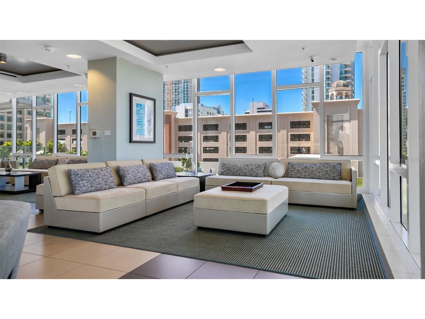 175 1st Street S #3203 Saint Petersburg FL 33701 TB8426586 image51