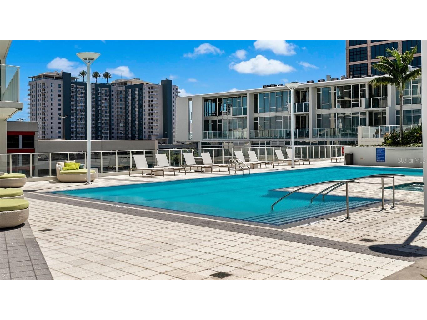 175 1st Street S #3203 Saint Petersburg FL 33701 TB8426586 image53