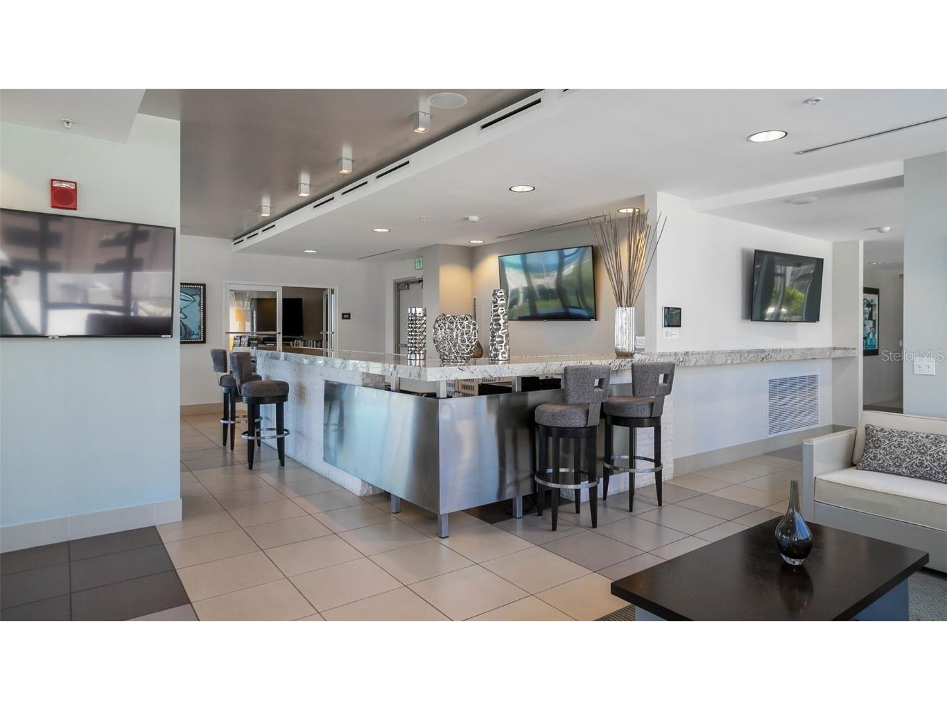 175 1st Street S #3203 Saint Petersburg FL 33701 TB8426586 image62