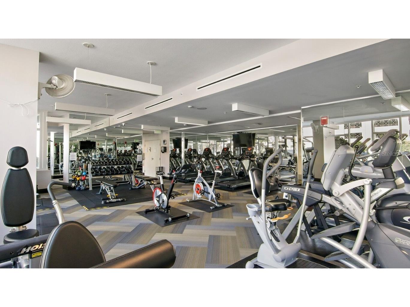 175 1st Street S #3203 Saint Petersburg FL 33701 TB8426586 image70