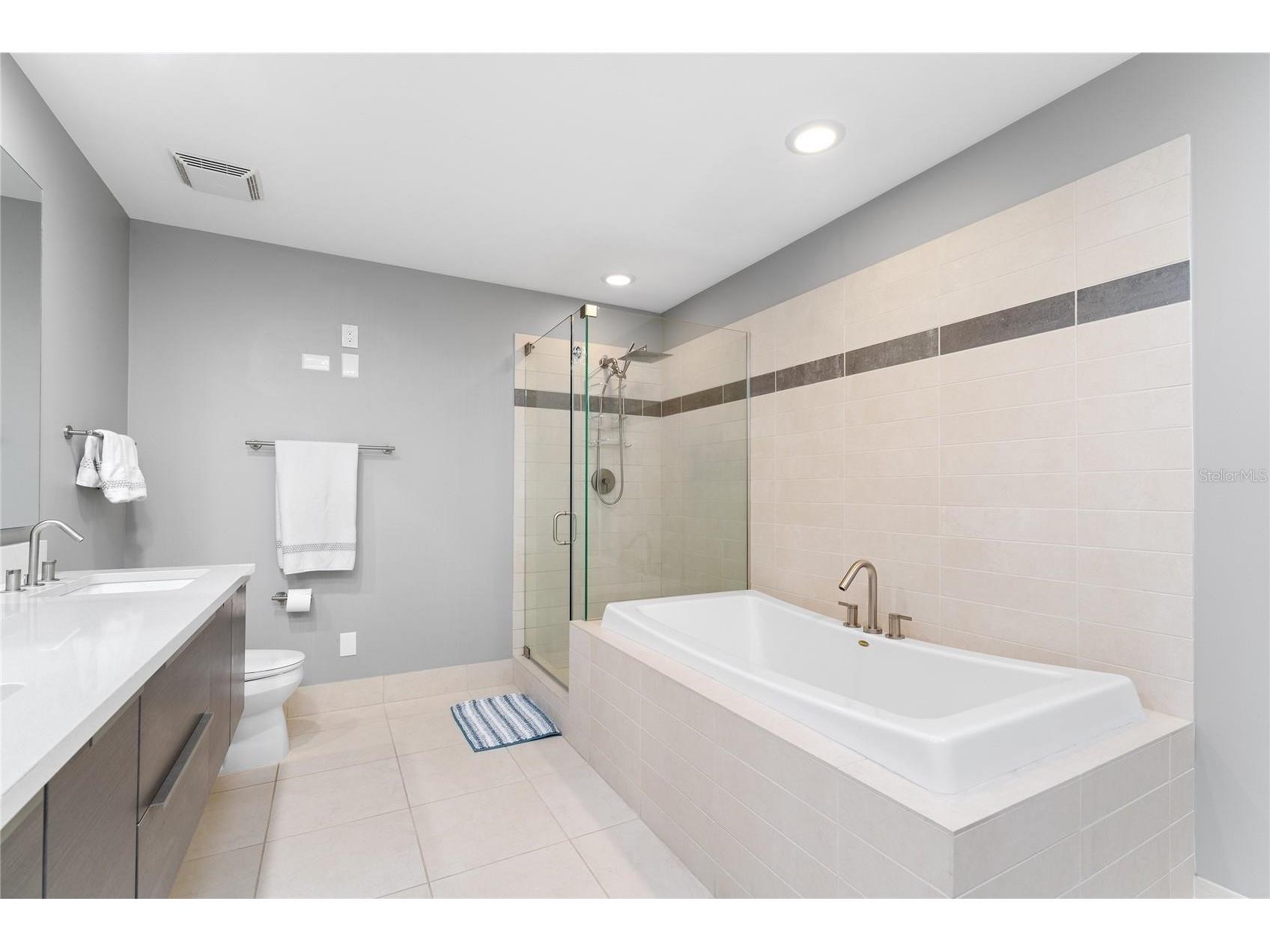 175 1st Street S #406 Saint Petersburg FL 33701 TB8472763 image13