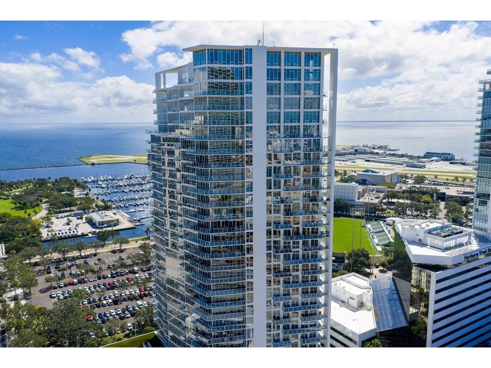 175 1st Street S #504 Saint Petersburg FL 33701 TB8489152 image1